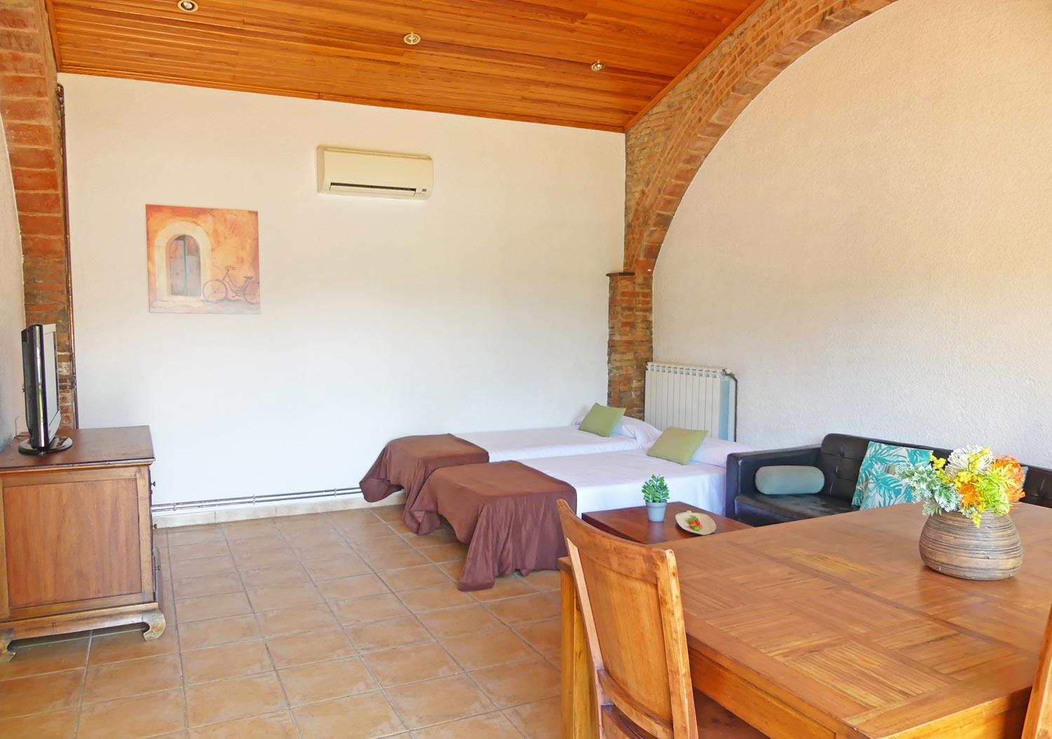 Masia Ca La Caputxeta * Castelló d'Empúries